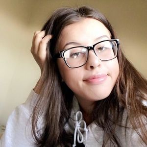 Meet your Posher, Melannie